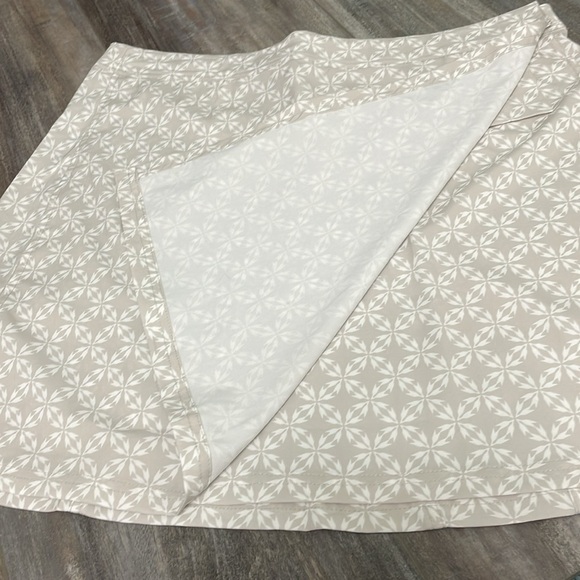 RipSkirt Hawaii gray rip away skirt w/white floral print size xl - Picture 3 of 6